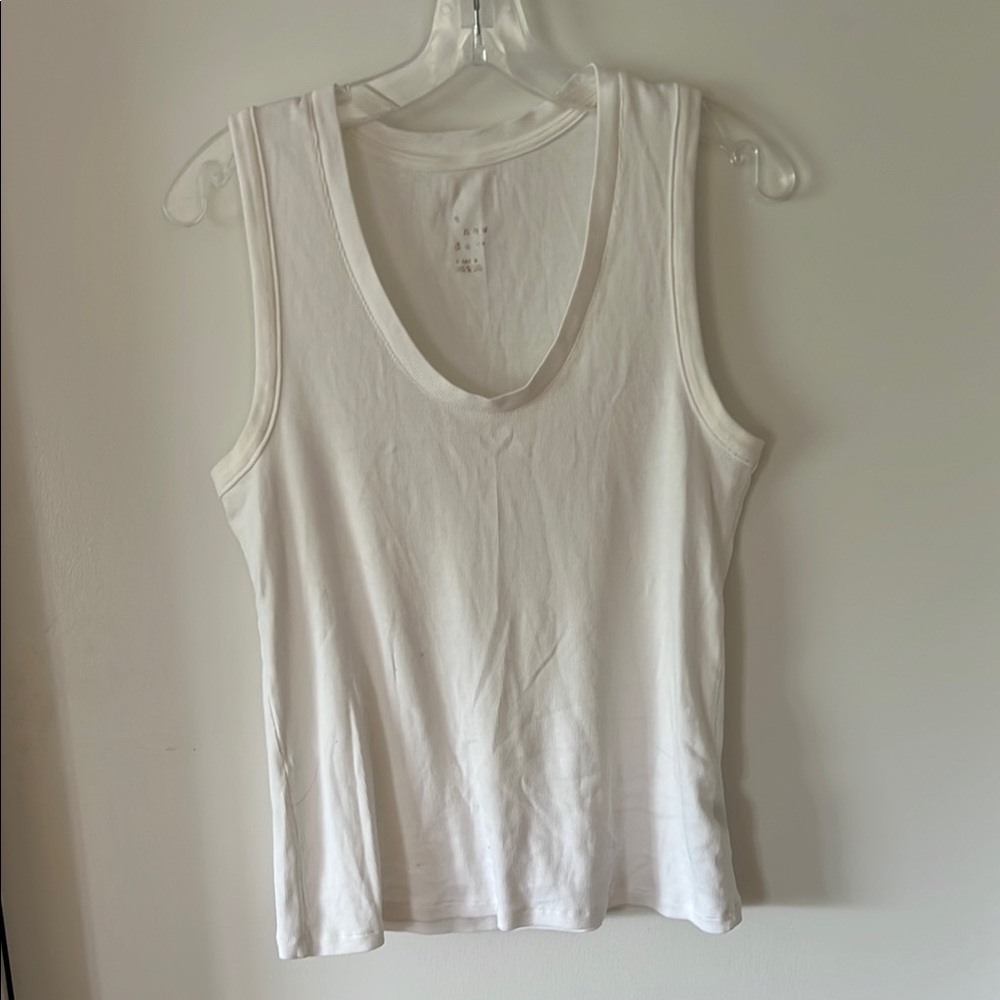 Women’s A New Day White Relaxed Ribbed Tank Top in EUC